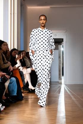 Milan Fashion Week - Women S S 2026 Sa Su Phi Fashion Show Runway Milan, Italy Milan Fashion Week - Women S S 2026 Sa Su Phi Fashion Show Runway Milan, Italy 26th September 2025  Copyright: xx