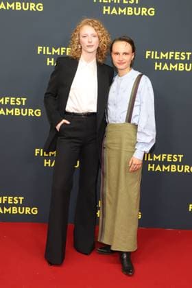 Filmfest Hamburg Dana Herfurth,Luna Jordan, Filmfest Hamburg, Smalltown Girl, Cinemaxx Hamburg, 27 09 2025 Copyright: xEventpressxBecherx