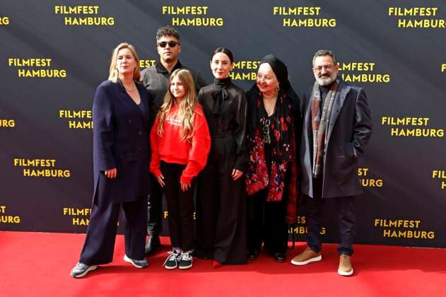 Dorothe Beinemeier, Ameer Fakher Eldin, guest, Sibel Kekilli, Hanna Schygulla and Georges Khabbaz at the premiere of the film Yunan at the 33 Filmfest Hamburg 2025 at Cinemaxx Dammtor Hamburg, 27 09 2025 Foto:xC.xTamckex xFuturexImagex yunan_5903