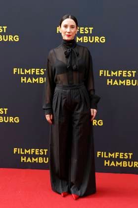 Sibel Kekilli at the premiere of the film Yunan at the 33 Filmfest Hamburg 2025 at Cinemaxx Dammtor Hamburg, 27 09 2025 Foto:xC.xTamckex xFuturexImagex yunan_5915