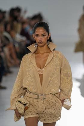 Milan, Milan Women s Fashion Week Spring Summer 2026 - Women s Fashion, Spring Summer 2026 - Ermanno Scervino fashion show - catwalk in the photo: Model  Copyright: xRiccardoxGIordanox xipa-agency.netx xRiccardoxGiordano IPAx IPA_Agency_IPA65817530