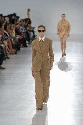 Milan, Milan Women s Fashion Week Spring Summer 2026 - Women s Fashion, Spring Summer 2026 - Ermanno Scervino fashion show - catwalk in the photo: Model  Copyright: xRiccardoxGIordanox xipa-agency.netx xRiccardoxGiordano IPAx IPA_Agency_IPA65817555