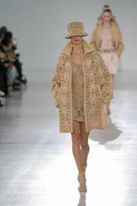 Milan, Milan Women s Fashion Week Spring Summer 2026 - Women s Fashion, Spring Summer 2026 - Ermanno Scervino fashion show - catwalk in the photo: Model  Copyright: xRiccardoxGIordanox xipa-agency.netx xRiccardoxGiordano IPAx IPA_Agency_IPA65817604