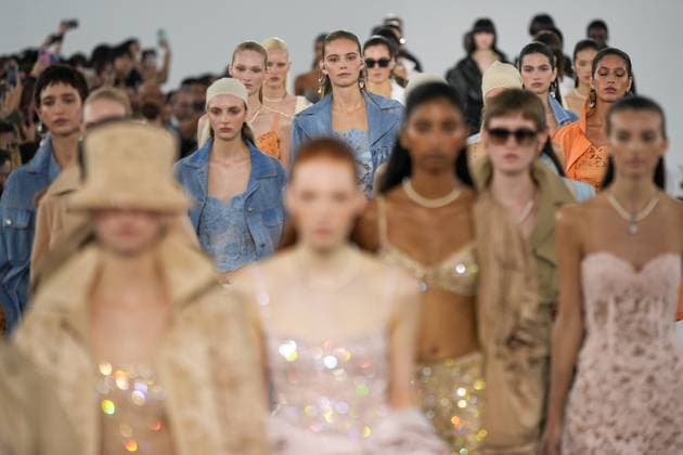 Milan, Milan Women s Fashion Week Spring Summer 2026 - Women s Fashion, Spring Summer 2026 - Ermanno Scervino fashion show - catwalk in the photo: Model  Copyright: xRiccardoxGIordanox xipa-agency.netx xRiccardoxGiordano IPAx IPA_Agency_IPA65817673
