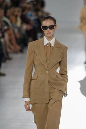 Milan, Milan Women s Fashion Week Spring Summer 2026 - Women s Fashion, Spring Summer 2026 - Ermanno Scervino fashion show - catwalk in the photo: Model  Copyright: xRiccardoxGIordanox xipa-agency.netx xRiccardoxGiordano IPAx IPA_Agency_IPA65817559