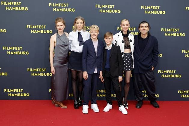 Lisa Hagmeister, Laura Tonke, Jasper Billerbeck, Kian Koeppke, Diane Kruger and Fatih Akin at the Amrum film premiere on 27 09 2025 as part of the 33 Filmfest in Hamburg Diane Krugers öAmrum film premiere at the Filmfest in Hamburg