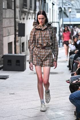 Milan, Italy: Milan, Milan Women s Fashion Week Spring Summer 2026 - Women s Fashion, Spring Summer 2026. - MSGM fashion show - catwalk - photo: model Milan Italy  - ZUMAp169 20250927_zea_p169_842 Copyright: xSimonaxChiocciax