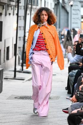 Milan, Italy: Milan, Milan Women s Fashion Week Spring Summer 2026 - Women s Fashion, Spring Summer 2026. - MSGM fashion show - catwalk - photo: model Milan Italy  - ZUMAp169 20250927_zea_p169_846 Copyright: xSimonaxChiocciax