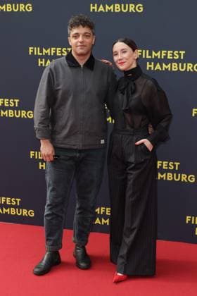 Filmfest Hamburg Ameer Fakher Eldin, Sibel Kekilli, Premiere Film Yunan at the Filmfest Hamburg in front of the Cinemaxx Dammtor, Hamburg, 27 09 2025 Copyright: xEventpressxBecherx