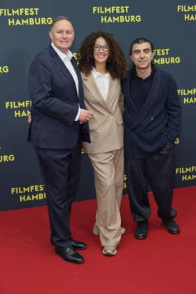 Filmfest Hamburg Carsten Brosda, Malika Rabahallah, Fatih Akin, Premiere of the film AMRUM at the Filmfest Hamburg at Cinemaxx Dammtor, Hamburg, 27 09 2025 Copyright: xEventpressxBecherx