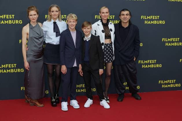 Filmfest Hamburg Lisa Hagmeister, Laura Tonke, Jasper Billerbeck, Kian Köpke, Diane Kruger, Fatih Akin, Premiere of the film AMRUM at the Filmfest Hamburg at Cinemaxx Dammtor, Hamburg, 27 09 2025 Copyright: xEventpressxBecherx