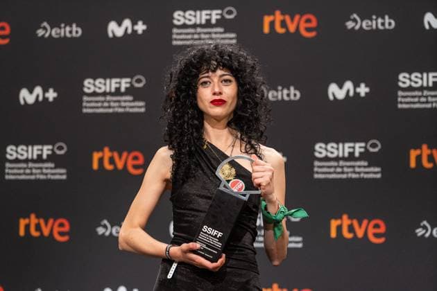 List of winners at the 73rd San Sebastian International Film Festival SAN SEBASTIAN, SPAIN - SEPTEMBER 27: The Spanish film Los Domingos (Sundays), by director Alauda Ruiz de Azua, won the Golden Shell for best film at the 73rd San Sebastian International Film Festival in San Sebastian on September 27, 2025. Javi Julio Anadolu San Sebastian Spain. Editorial use only. Please get in touch for any other usage.  Copyright: x2025xAnadoluxJavixJuliox