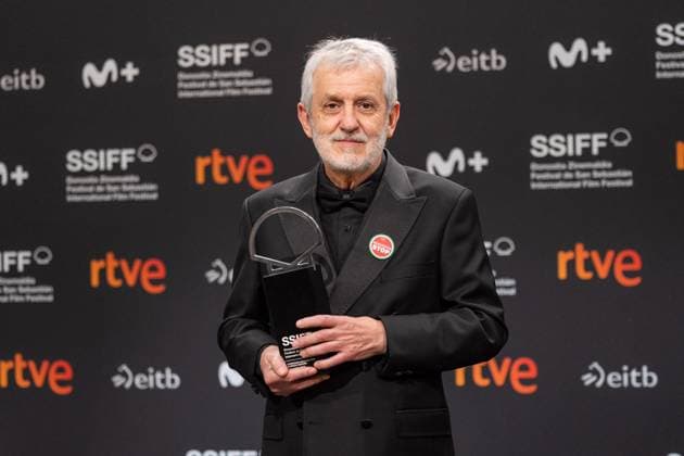 List of winners at the 73rd San Sebastian International Film Festival SAN SEBASTIAN, SPAIN - SEPTEMBER 27: The Spanish film Los Domingos (Sundays), by director Alauda Ruiz de Azua, won the Golden Shell for best film at the 73rd San Sebastian International Film Festival in San Sebastian on September 27, 2025. Javi Julio Anadolu San Sebastian Spain. Editorial use only. Please get in touch for any other usage.  Copyright: x2025xAnadoluxJavixJuliox