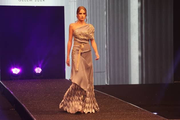 The CodeFashion Runway fashion show held in Bulgaria SOFIA, BULGARIA - SEPTEMBER 27: A model walks the runway at the CodeFashion Runway fashion show in Sofia, Bulgaria on September 27, 2025. The autumn winter event in the capital Sofia showcased collections by renowned fashion designers from Turkiye, Bulgaria, Croatia, Romania, Montenegro, North Macedonia, and Greece. Dzhanan Mehmed Ismail Anadolu Sofia Bulgaria. Editorial use only. Please get in touch for any other usage.  Copyright: x2025xAnadoluxDzhananxMehmedxIsmailx