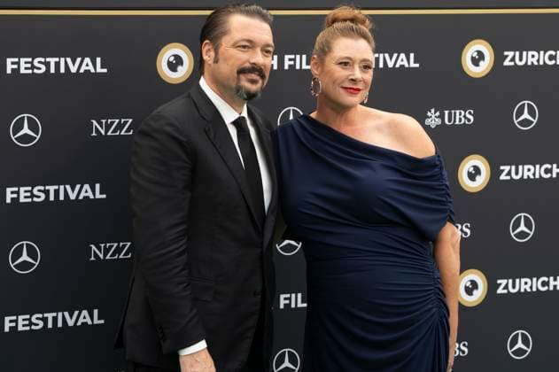 James Vanderbilt with wife Amber Freeman at the premiere of the feature film Nuremberg Nürnberg at the 21 Zurich Film Festival 2025 at the Festival Center Zurich, 27 09 2025 Foto:xA.xRaemyx xFuturexImagex nuremberg_5945