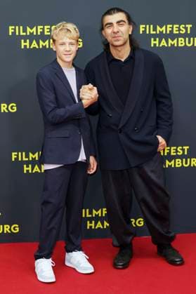 abb Jasper Billerbeck young actor Fatih Akin director as guest on the red carpet at the Kino Film Premiere Amrum at Filmfest Hamburg at Cinemaxx Kino am Dammtor on 27 09 2025 in Hamburg Hamburg Germany