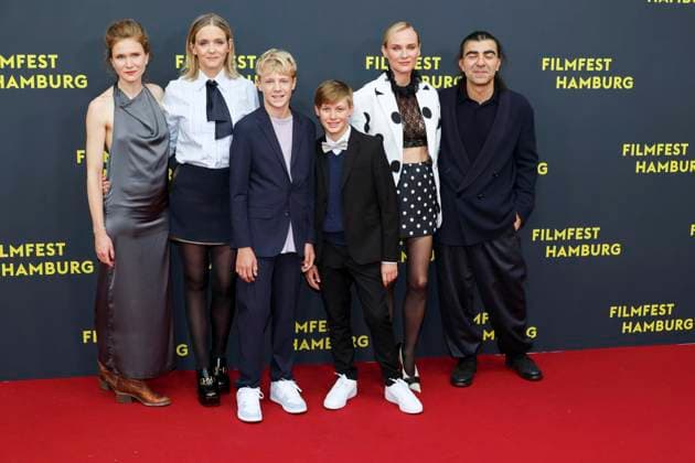 abb Lisa Hagmeister, Laura Tonke, Jasper Billerbeck, Kian Köpke, Diane Kruger, Fatih Akin Actors on the Red Carpet at the Kino Film Premiere Amrum at Filmfest Hamburg at Cinemaxx Kino am Dammtor on September 27, 2025 in Hamburg Hamburg Germany