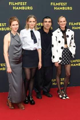 abb Lisa Hagmeister, Laura Tonke, Diane Kruger, Fatih Akin Director Actors on the Red Carpet at the Kino Film Premiere Amrum at Filmfest Hamburg at Cinemaxx Kino am Dammtor on September 27, 2025 in Hamburg Hamburg Germany