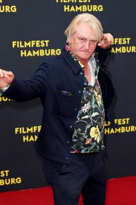 abb Detlev Buck actor director as guest on the red carpet at the Kino Film Premiere Amrum at Filmfest Hamburg at Cinemaxx Kino am Dammtor on September 27, 2025 in Hamburg Hamburg Germany