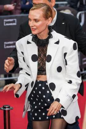 abb Diane Kruger Actress on the Red Carpet at the Kino Film Premiere Amrum at Filmfest Hamburg at Cinemaxx Kino am Dammtor on September 27, 2025 in Hamburg Hamburg Germany