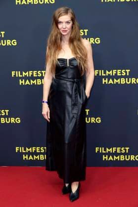 Pheline Roggan at the premiere of the movie Amrum at the 33 Filmfest Hamburg 2025 at Cinemaxx Dammtor Hamburg, 27 09 2025 Foto:xgbrcix xFuturexImagex amrum_5887