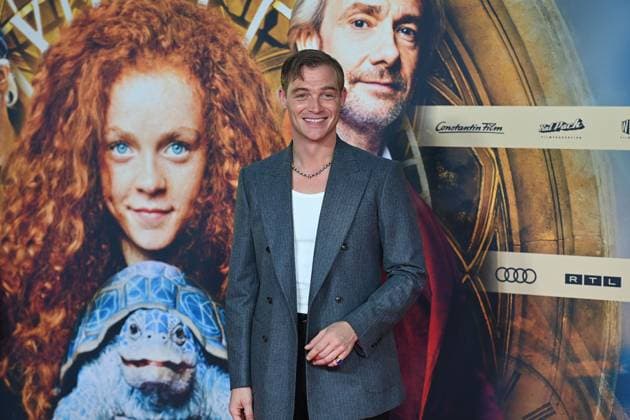 David SCHUETTER actor , single picture,cropped single motif,half figure,half figure movie premiere MOMO on 128 09 2025 at the Mathaeser cinema in Munich