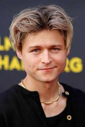 Tom Böttcher at the premiere of the movie Das Leben der Wünsche at the 33 Filmfest Hamburg 2025 at Cinemaxx Dammtor Hamburg, 28 09 2025 Foto:xC.xTamckex xFuturexImagex wuensche_5933