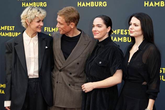 Luise Heyer, Matthias Schweighöfer, Verena Altenberger and Ruby O Fee at the premiere of the feature film Das Leben der Wünsche at the 33 Filmfest Hamburg 2025 at Cinemaxx Dammtor Hamburg, 28 09 2025 Foto:xC.xTamckex xFuturexImagex wuensche_5987