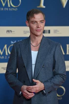 David SCHUETTER actor , single picture,cropped single motif,half figure,half figure movie premiere MOMO on 128 09 2025 at the Mathaeser cinema in Munich