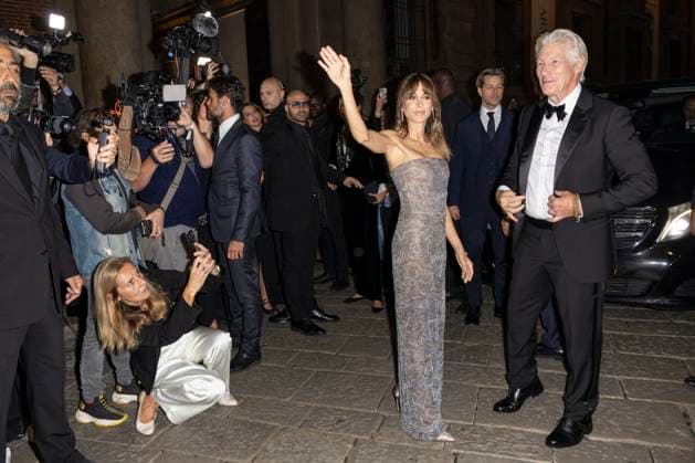 MFW Giorgio Armani arrivals MP Richard Gere, Alejandra Silva arrive to Pinacoteca of Brera to attending the Giorgio Armani fashion show during Milan s Fashion Week Womenswear Spring Summer 2026, on September 28, 2025 in Milan (Italy). Photo by Marco Piovanotto Abacapress.com  Copyright: xPiovanottoxMarco ABACAx