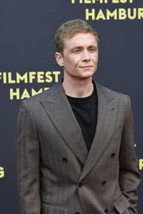 Matthias Schweighöfer at the premiere of Das Leben der Wünsche as part of the Hamburg Film Festival in Hamburgon 28 09 2025