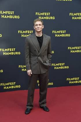 Matthias Schweighöfer at the premiere of Das Leben der Wünsche as part of the Hamburg Film Festival in Hamburgon 28 09 2025
