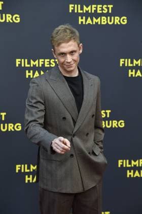 Matthias Schweighöfer at the premiere of Das Leben der Wünsche as part of the Hamburg Film Festival in Hamburgon 28 09 2025