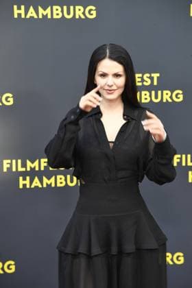 Ruby O Fee at the premiere Das Leben der Wünsche as part of the Filmfest Hamburg in Hamburgon 28 09 2025