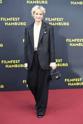 Luise Heyer at the premiere Das Leben der Wünsche at the Filmfest Hamburg in Hamburgon 28 09 2025