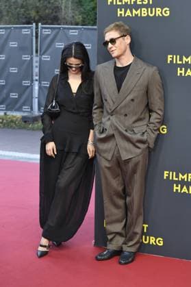Ruby O Fee and Matthias Schweighöfer at the premiere Das Leben der Wünsche as part of the Filmfest Hamburg in Hamburgon 28 09 2025