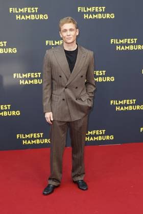 Matthias Schweighoefer at the Das Leben der Wuensche film premiere on 28 09 2025 as part of the 33 Filmfest in Hamburg Matthias Schweighoefer Ruby O Fee Das Leben der Wuensche celebrates its premiere at the Filmfest in Hamburg