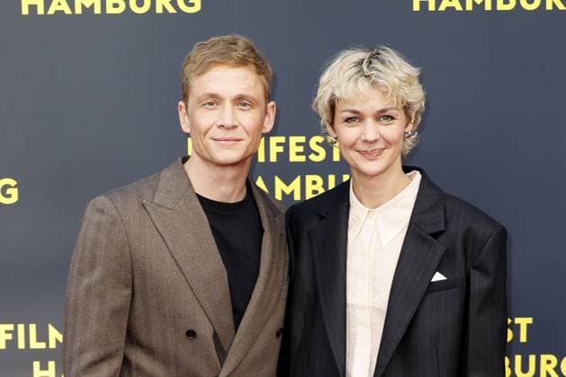 Matthias Schweighoefer and Luise Heyer at the Das Leben der Wuensche film premiere on 28 09 2025 as part of the 33 Filmfest in Hamburg Matthias Schweighoefer Ruby O Fee Das Leben der Wuensche celebrates its premiere at the Filmfest in Hamburg