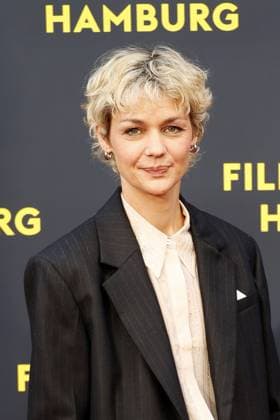 Luise Heyer at the Das Leben der Wuensche film premiere on 28 09 2025 as part of the 33 Filmfest in Hamburg Matthias Schweighoefer Ruby O Fee Das Leben der Wuensche celebrates its premiere at the Filmfest in Hamburg