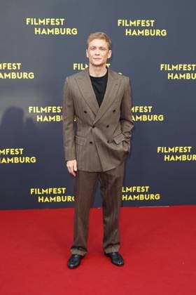 Matthias Schweighoefer at the Das Leben der Wuensche film premiere on 28 09 2025 as part of the 33 Filmfest in Hamburg Matthias Schweighoefer Ruby O Fee Das Leben der Wuensche celebrates its premiere at the Filmfest in Hamburg