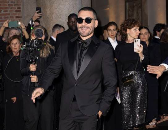 MFW Giorgio Armani arrivals MP Miguel Ángel Silvestre arrives to Pinacoteca of Brera to attending the Giorgio Armani fashion show is held during Milan s Fashion Week Womenswear Spring Summer 2026, on September 28, 2025 in Milan (Italy). Photo by Marco Piovanotto Abacapress.com  Copyright: xPiovanottoxMarco ABACAx