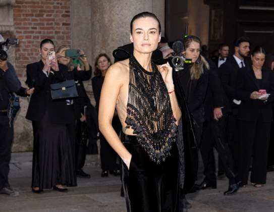 MFW Giorgio Armani arrivals MP Kasia Smutniak arrives to Pinacoteca of Brera to attending the Giorgio Armani fashion show is held during Milan s Fashion Week Womenswear Spring Summer 2026, on September 28, 2025 in Milan (Italy). Photo by Marco Piovanotto Abacapress.com  Copyright: xPiovanottoxMarco ABACAx