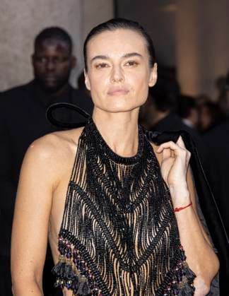 MFW Giorgio Armani arrivals MP Kasia Smutniak arrives to Pinacoteca of Brera to attending the Giorgio Armani fashion show is held during Milan s Fashion Week Womenswear Spring Summer 2026, on September 28, 2025 in Milan (Italy). Photo by Marco Piovanotto Abacapress.com  Copyright: xPiovanottoxMarco ABACAx