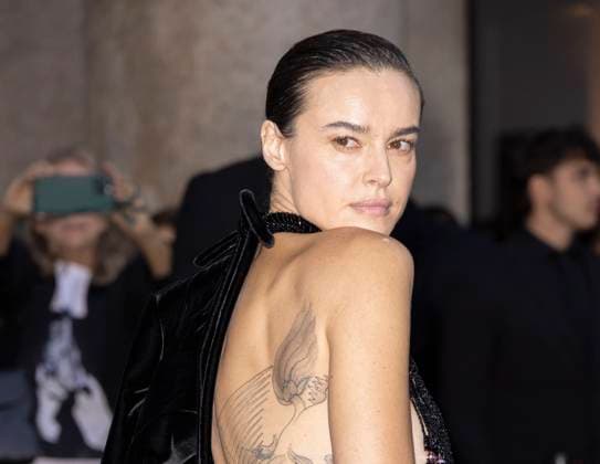 MFW Giorgio Armani arrivals MP Kasia Smutniak arrives to Pinacoteca of Brera to attending the Giorgio Armani fashion show is held during Milan s Fashion Week Womenswear Spring Summer 2026, on September 28, 2025 in Milan (Italy). Photo by Marco Piovanotto Abacapress.com  Copyright: xPiovanottoxMarco ABACAx