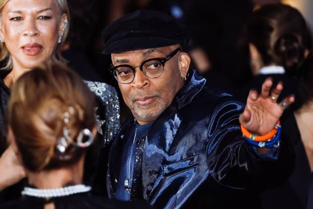 Milan, Italy: Milan, Milan Women s Fashion Week Spring Summer 2026 - Women s Fashion, Spring Summer 2026 - Giorgio Armani Fashion Show - Guest Arrivals. Pictured: Spike Lee Milan Italy  - ZUMAp169 20250928_zea_p169_907 Copyright: xAlessandroxBremecx
