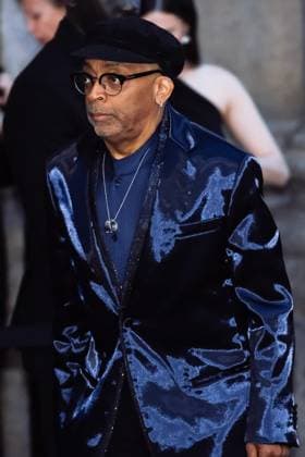 Milan, Italy: Milan, Milan Women s Fashion Week Spring Summer 2026 - Women s Fashion, Spring Summer 2026 - Giorgio Armani Fashion Show - Guest Arrivals. Pictured: Spike Lee Milan Italy  - ZUMAp169 20250928_zea_p169_911 Copyright: xAlessandroxBremecx