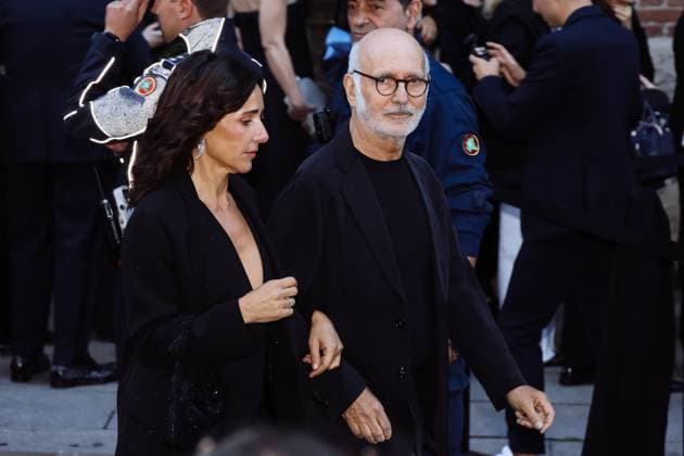 Milan, Italy: Milan, Milan Women s Fashion Week Spring Summer 2026 - Women s Fashion, Spring Summer 2026 - Giorgio Armani Fashion Show - Guest Arrivals. Pictured: Ludovico Einaudi Milan Italy  - ZUMAp169 20250928_zea_p169_919 Copyright: xAlessandroxBremecx