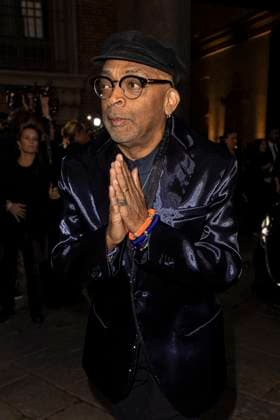 MFW Giorgio Armani arrivals MP Spike Lee arrives to Pinacoteca of Brera to attending the Giorgio Armani fashion show is held during Milan s Fashion Week Womenswear Spring Summer 2026, on September 28, 2025 in Milan (Italy). Photo by Marco Piovanotto Abacapress.com  Copyright: xPiovanottoxMarco ABACAx