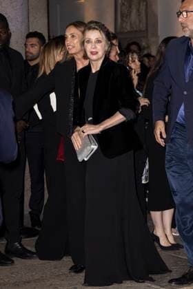 MFW Giorgio Armani arrivals MP Margherita Buy arrives to Pinacoteca of Brera to attending the Giorgio Armani fashion show is held during Milan s Fashion Week Womenswear Spring Summer 2026, on September 28, 2025 in Milan (Italy). Photo by Marco Piovanotto Abacapress.com  Copyright: xPiovanottoxMarco ABACAx