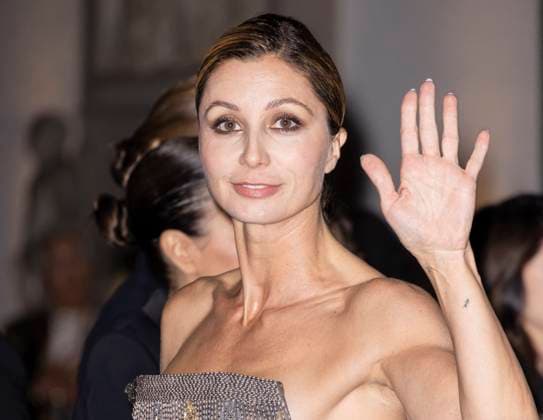 MFW Giorgio Armani arrivals MP Anna Ferzetti arrives to Pinacoteca of Brera to attending the Giorgio Armani fashion show is held during Milan s Fashion Week Womenswear Spring Summer 2026, on September 28, 2025 in Milan (Italy). Photo by Marco Piovanotto Abacapress.com  Copyright: xPiovanottoxMarco ABACAx